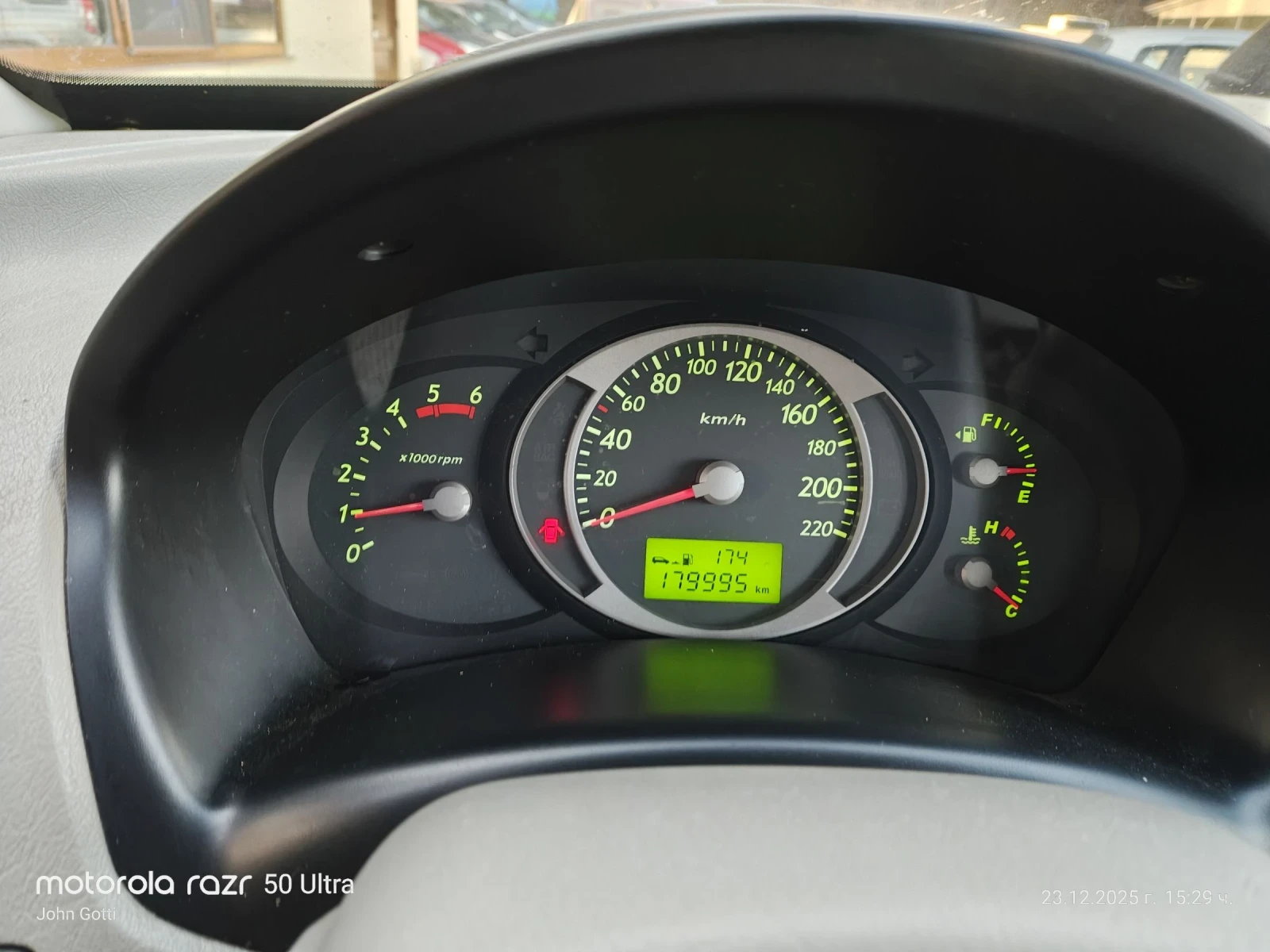 Hyundai Tucson 2.0 CRDi 116k.c. klimatik  | Mobile.bg � ����������� 9