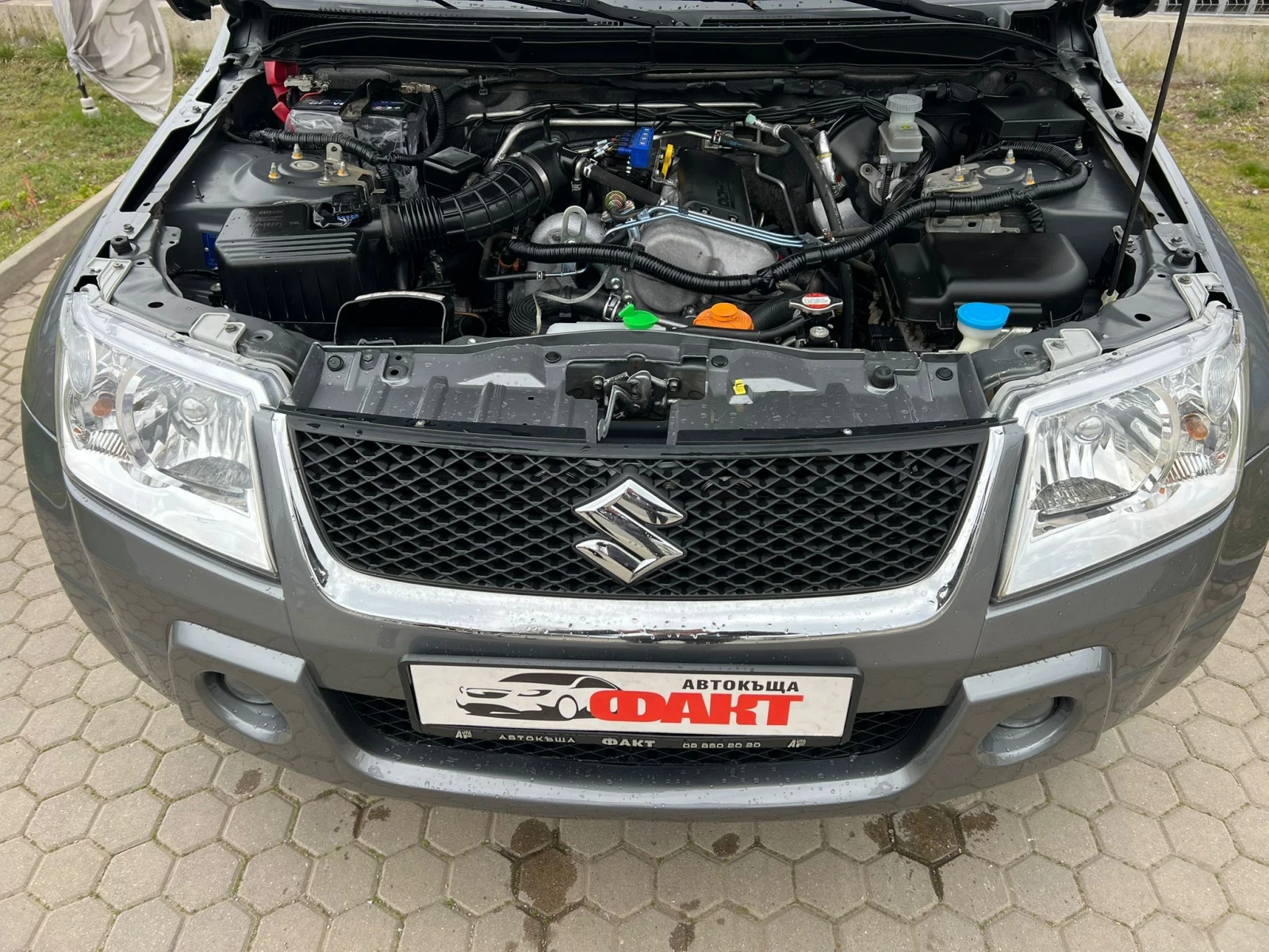 Suzuki Grand vitara 1.6i/4x4/GAZ, снимка 15 - Автомобили и джипове - 53922542