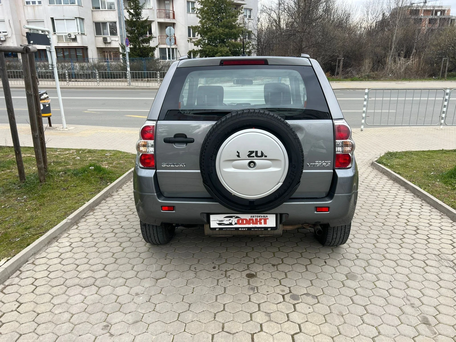 Suzuki Grand vitara 1.6i/4x4/GAZ, снимка 6 - Автомобили и джипове - 53922542