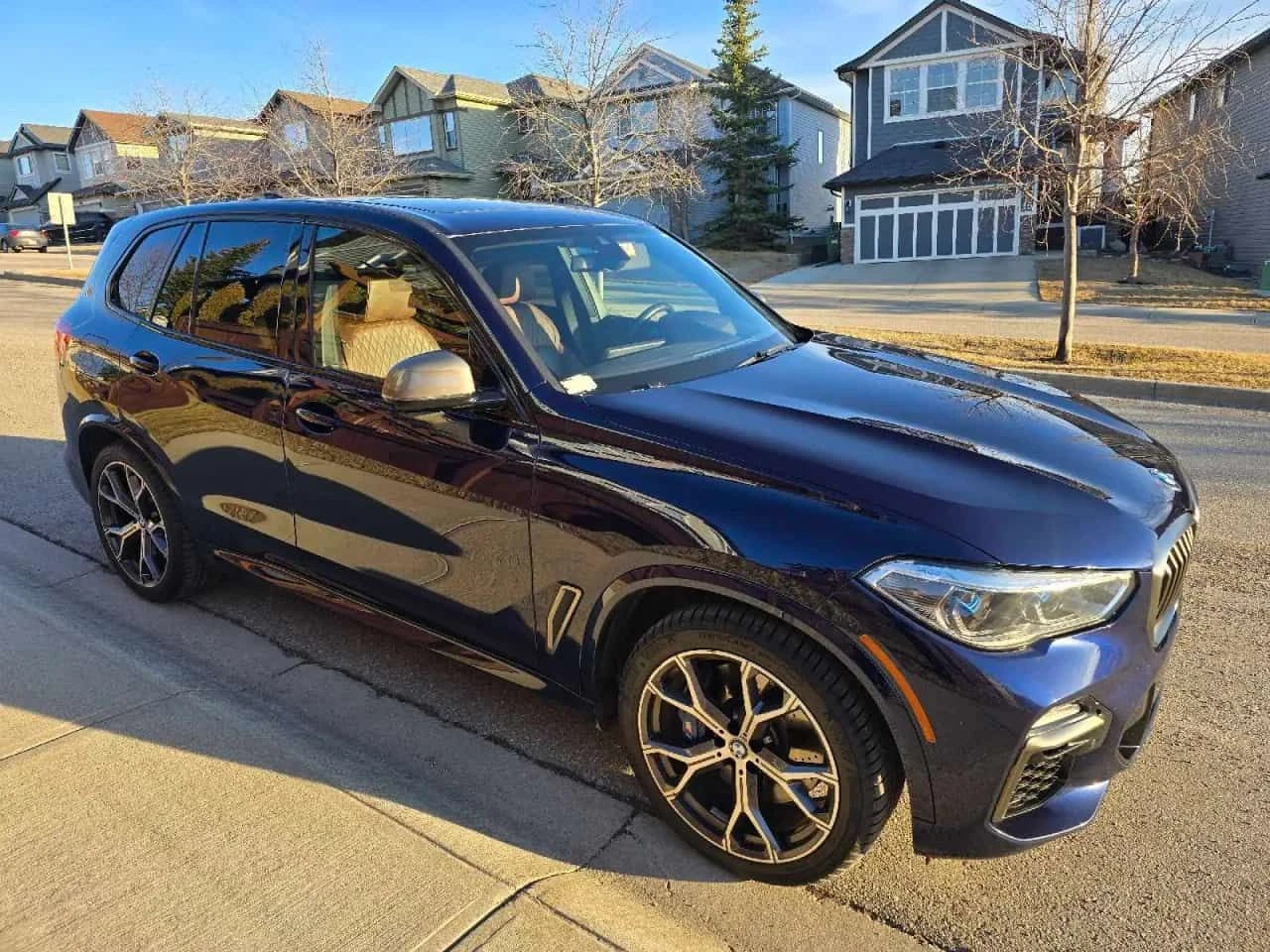 BMW X5 * M50i * PANO* KEYLESS* ПОДГРЕВ* , снимка 2 - Автомобили и джипове - 54305841