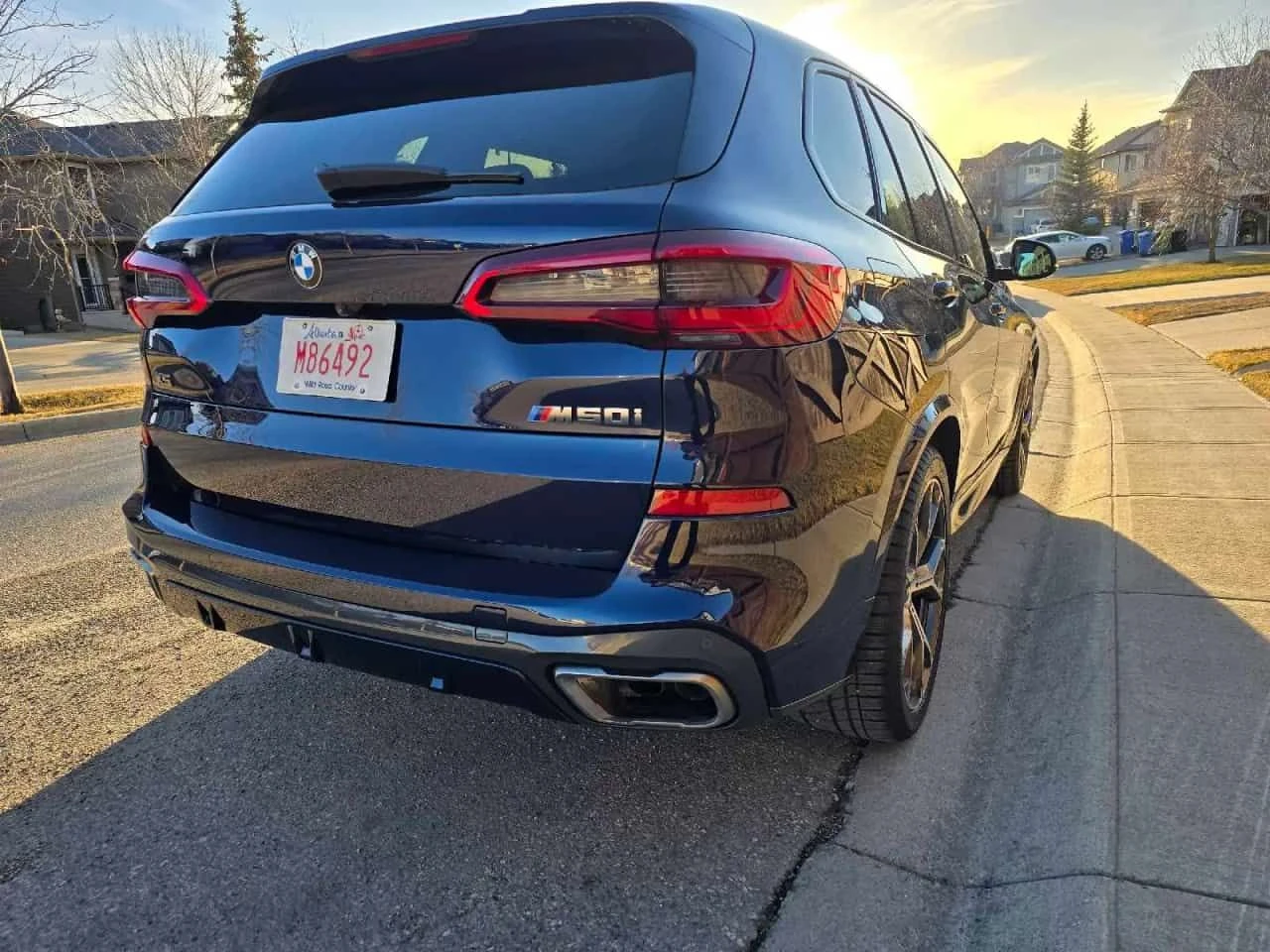 BMW X5 * M50i * PANO* KEYLESS* ПОДГРЕВ* , снимка 8 - Автомобили и джипове - 54305841