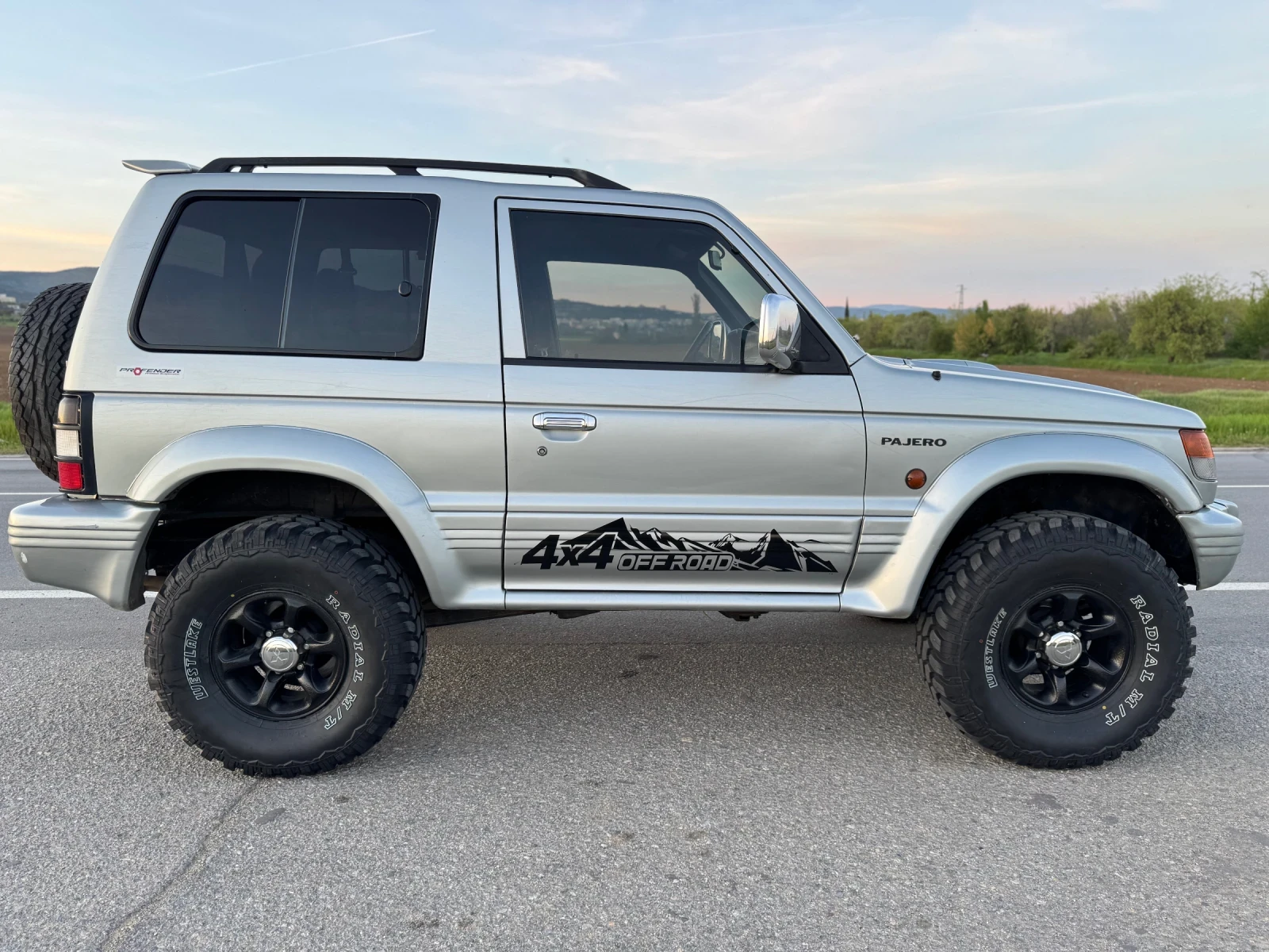 Mitsubishi Pajero, снимка 2 - Автомобили и джипове - 54343688