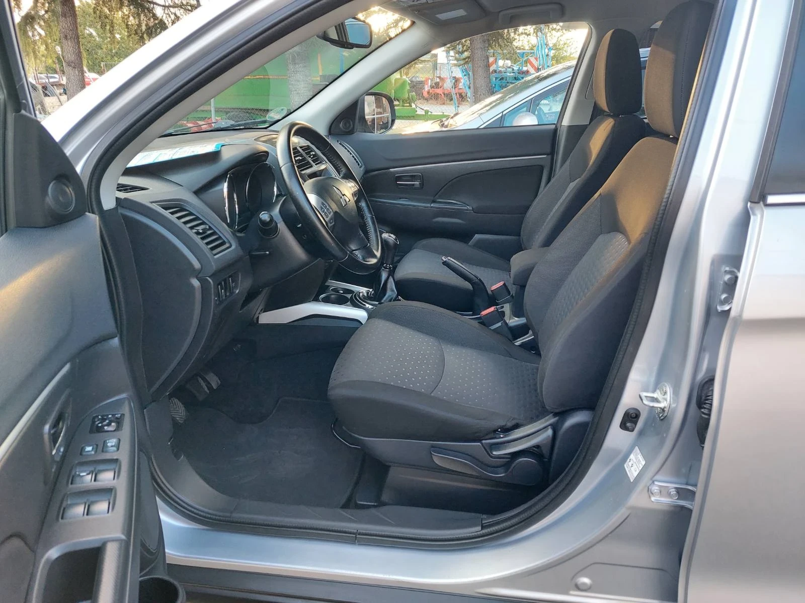 Mitsubishi ASX 1.6i, снимка 12 - Автомобили и джипове - 56712468