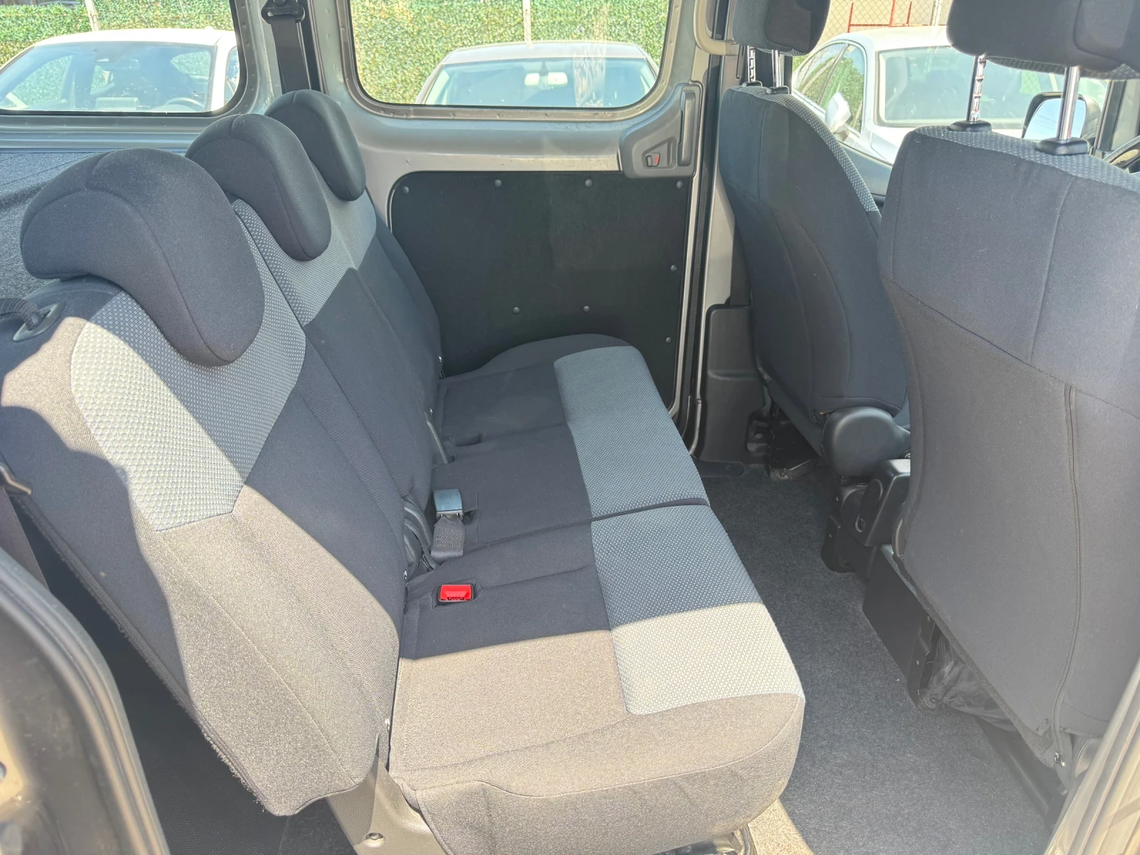 Nissan NV200 4+ 1м* N1* 1.5dci 90hp* 2019г* евро 6в* КЛИМА* , снимка 16 - Бусове и автобуси - 55088476