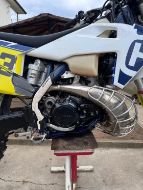 Husqvarna TE 300 TPI, снимка 3