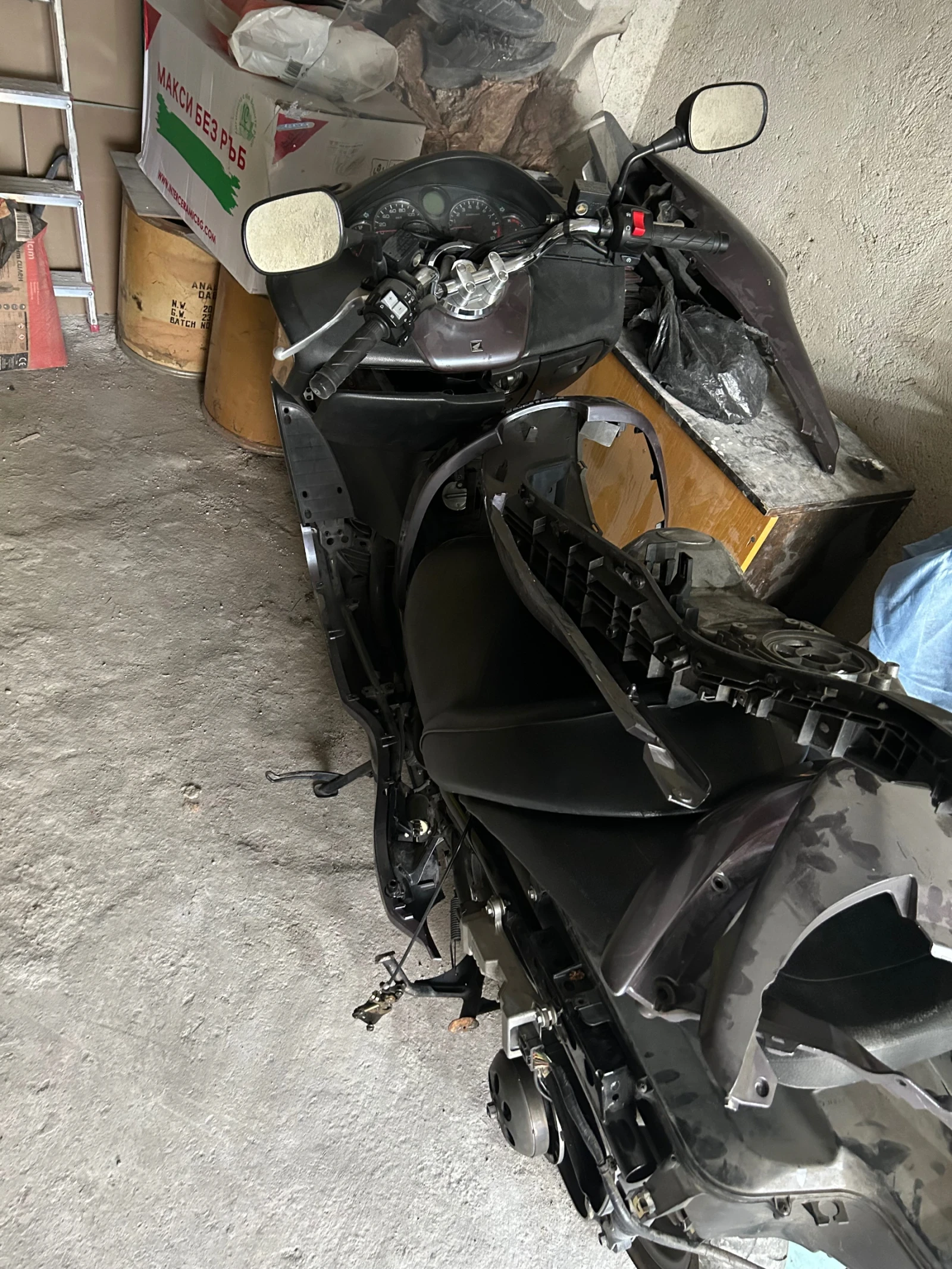 Honda Forza 250кб - изображение 3