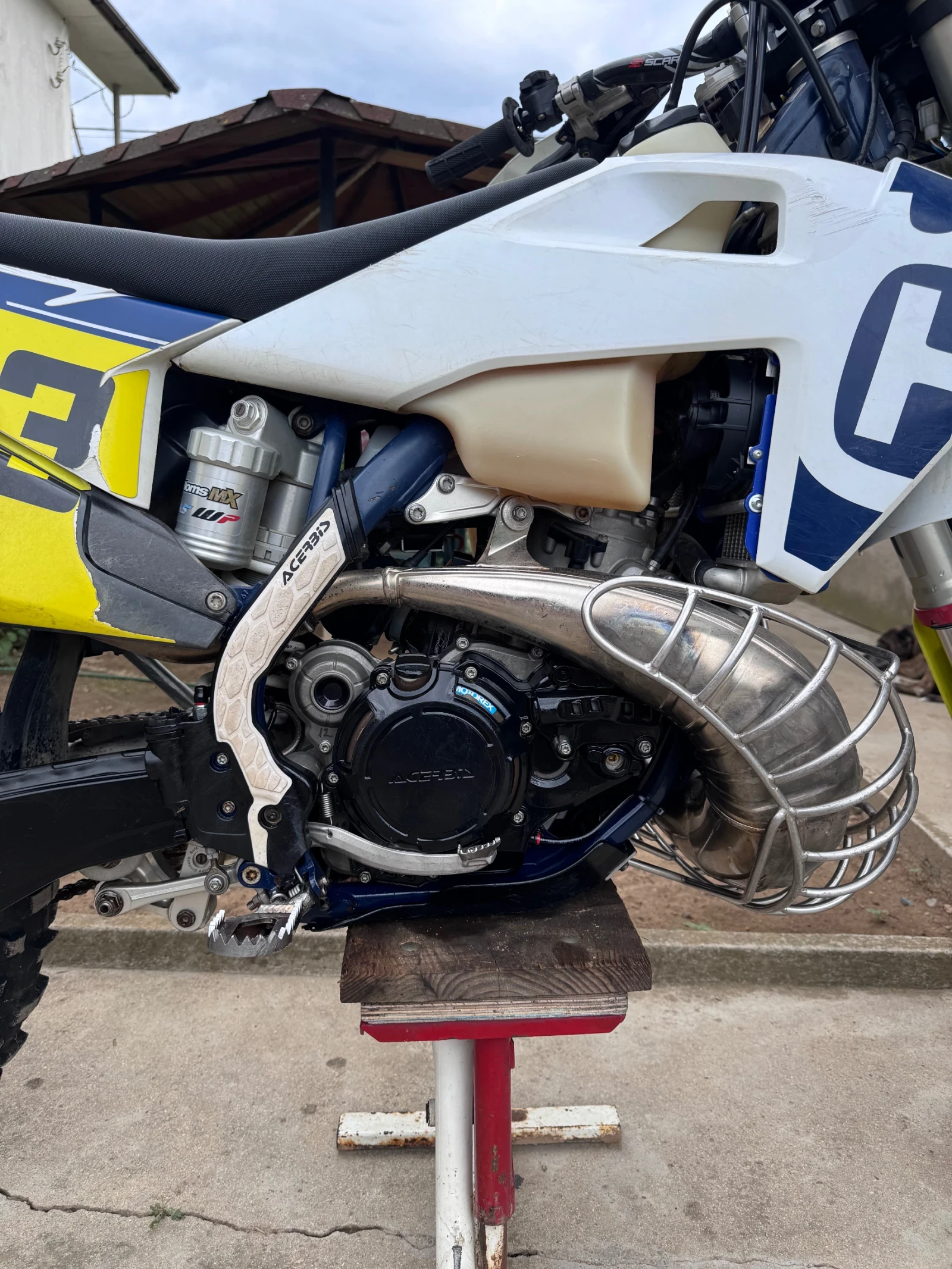 Husqvarna TE 300 TPI, снимка 3 - Мотоциклети и мототехника - 55353962