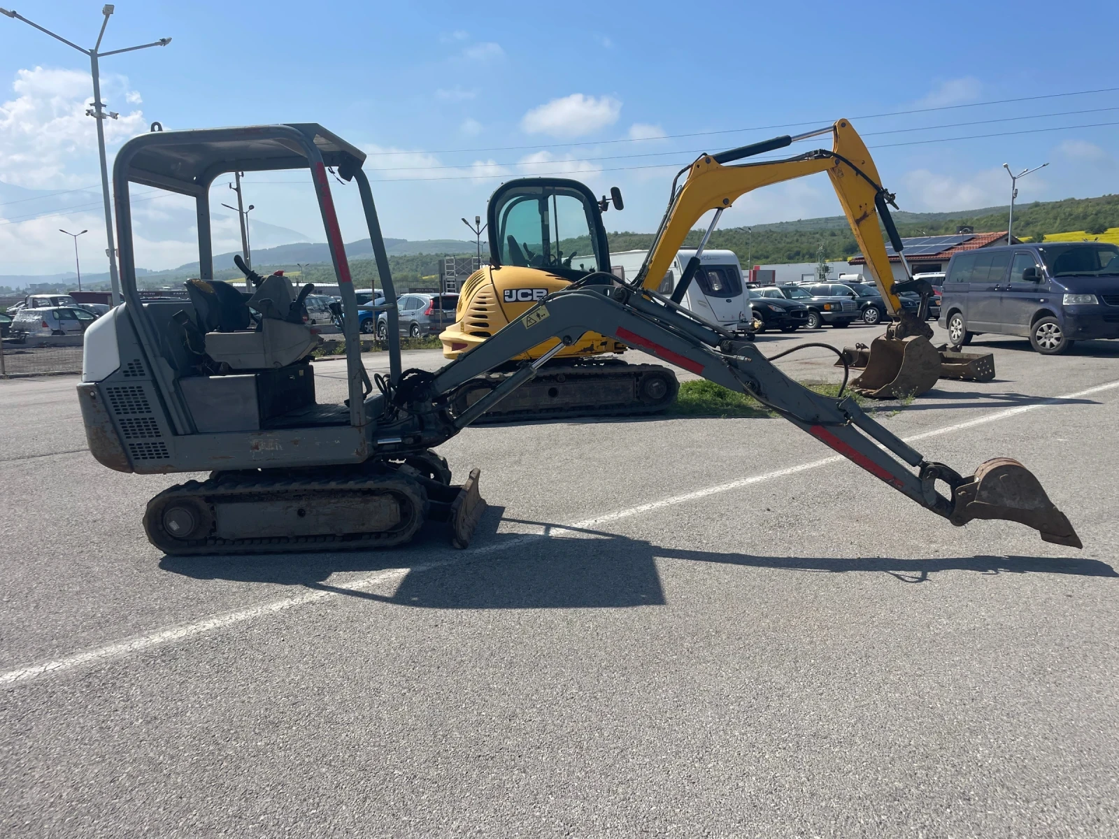 Багер Volvo EC 15 B XR - изображение 3