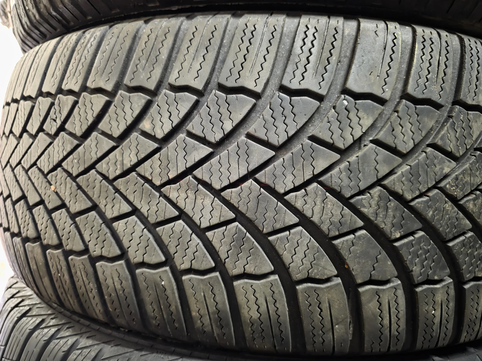 ���� 205/55R17 | Mobile.bg � ����������� 4
