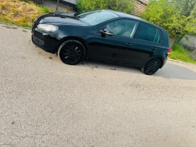 VW Golf 1.6 105k със сервизна история Топ състояние , снимка 2