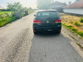 VW Golf 1.6 105k със сервизна история Топ състояние , снимка 6