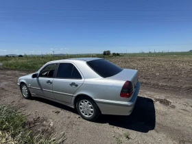 Mercedes-Benz C 220, снимка 9