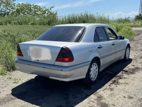 Mercedes-Benz C 220, снимка 6
