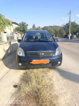 Toyota Corolla verso 2.0D4D, снимка 1