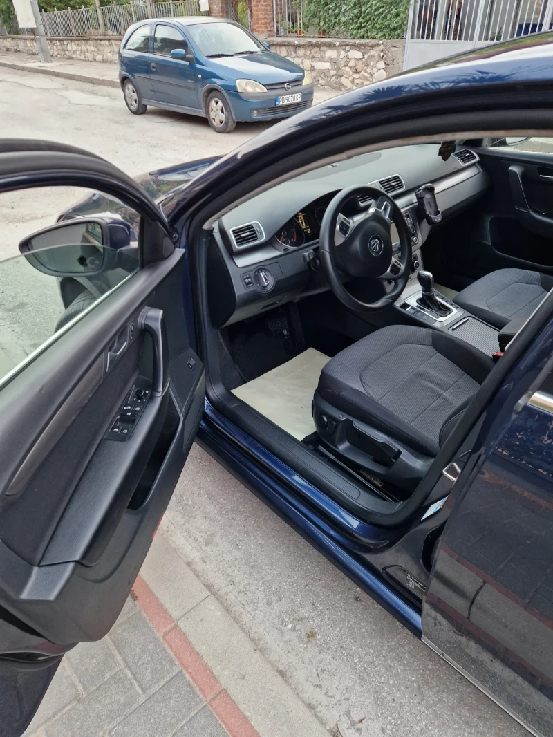 VW Passat 2.0 TDI , снимка 12 - Автомобили и джипове - 47295197