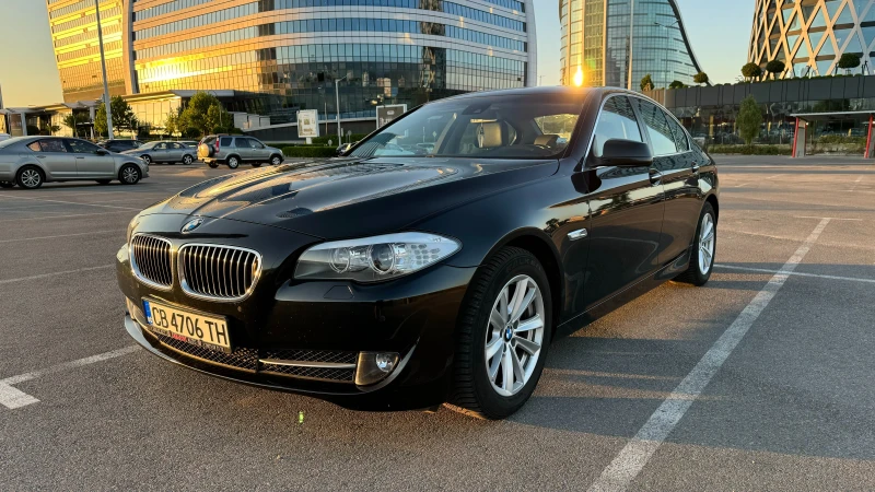 BMW 523 3.0i, снимка 2 - Автомобили и джипове - 47409886