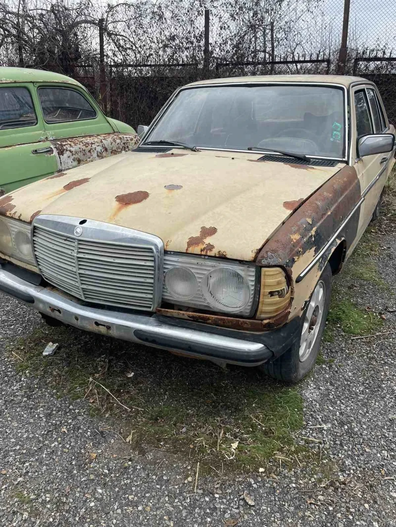 Mercedes-Benz 123, снимка 2 - Автомобили и джипове - 48092349