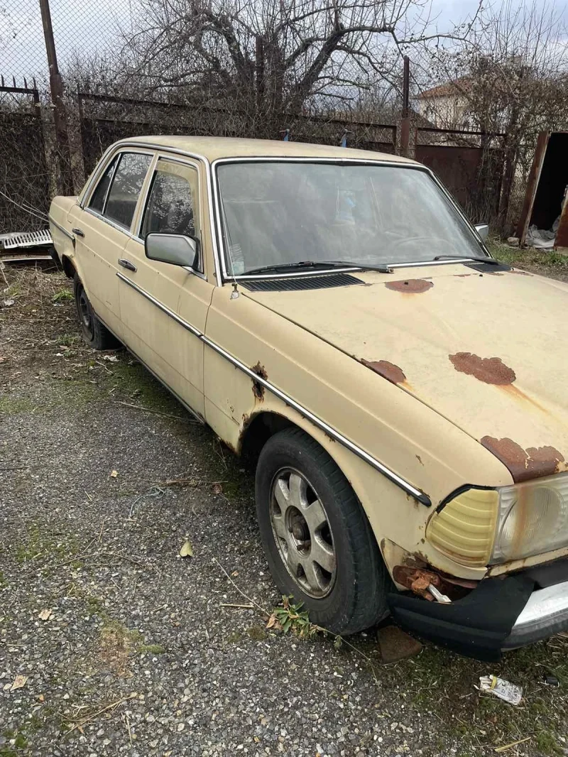 Mercedes-Benz 123, снимка 1 - Автомобили и джипове - 48092349