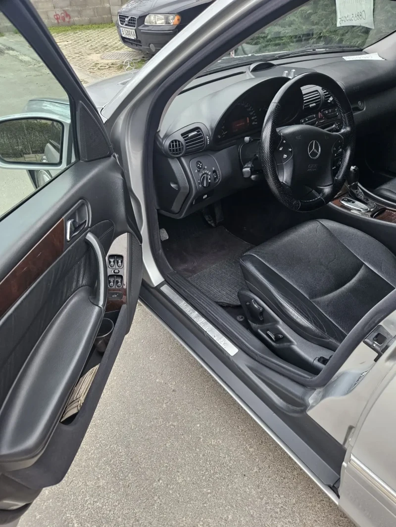 Mercedes-Benz C 270 ELEGANCE , снимка 7 - Автомобили и джипове - 48158592