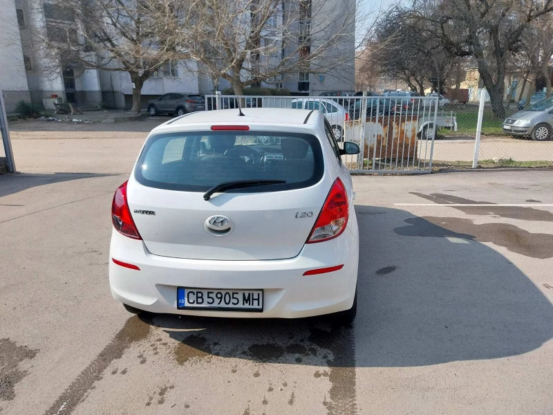 Hyundai I20, снимка 3 - Автомобили и джипове - 49292417