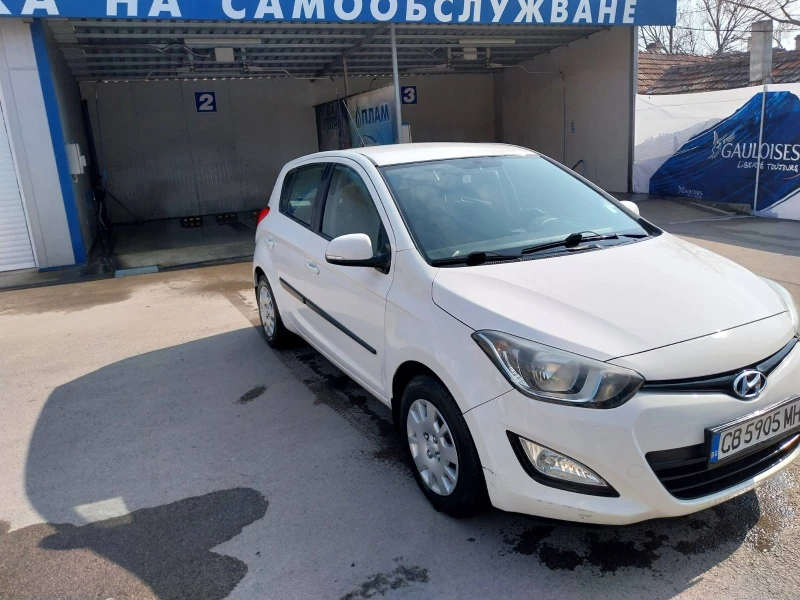 Hyundai I20, снимка 4 - Автомобили и джипове - 49292417