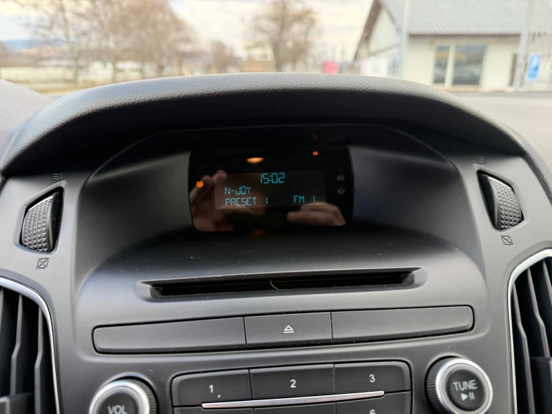 Ford Focus 1.0 i Ecoboost/Euro6/Климатик/Собствен лизинг, снимка 14 - Автомобили и джипове - 50032134