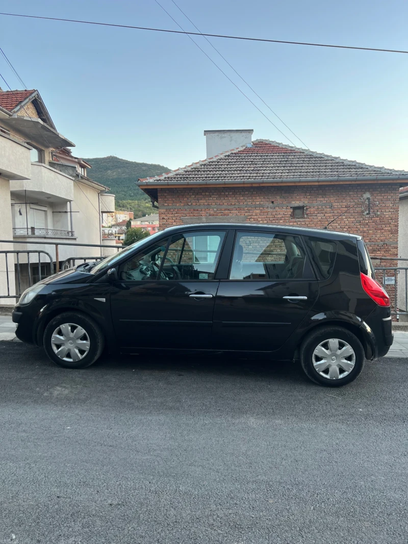 Renault Scenic 1.6 газ/бензин, снимка 6 - Автомобили и джипове - 52819819