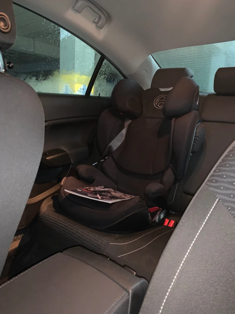 Opel Insignia 2.0 CDTi, снимка 8 - Автомобили и джипове - 52891985