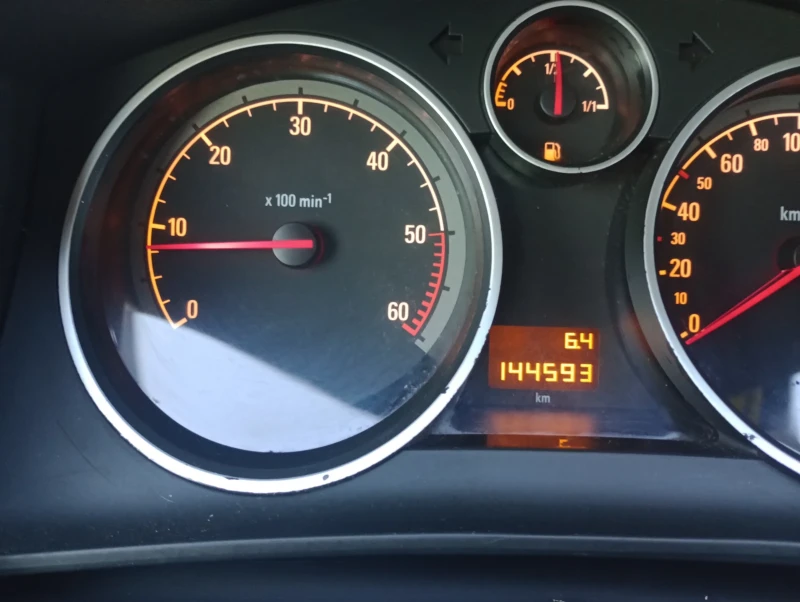 Opel Astra, снимка 8 - Автомобили и джипове - 52004775