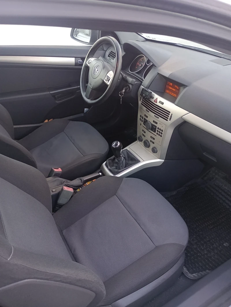 Opel Astra, снимка 6 - Автомобили и джипове - 52004775
