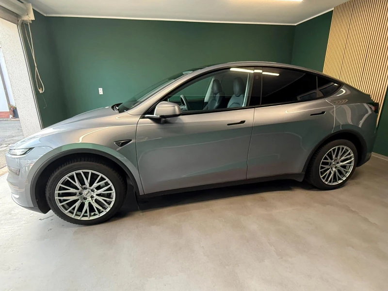 Tesla Model Y JUNIPER-LAUNCH* EDITION* LONG-RANGE* AWD* PANO* DI, снимка 8 - Автомобили и джипове - 52386719
