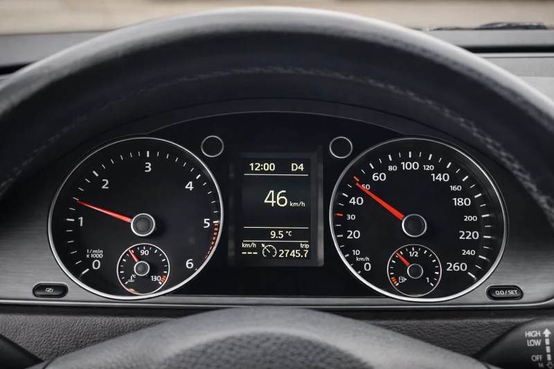 VW Passat 2.0 TDI/170hp/DSG/4motion/Dynaudio/Обдухване, снимка 11 - Автомобили и джипове - 53407649