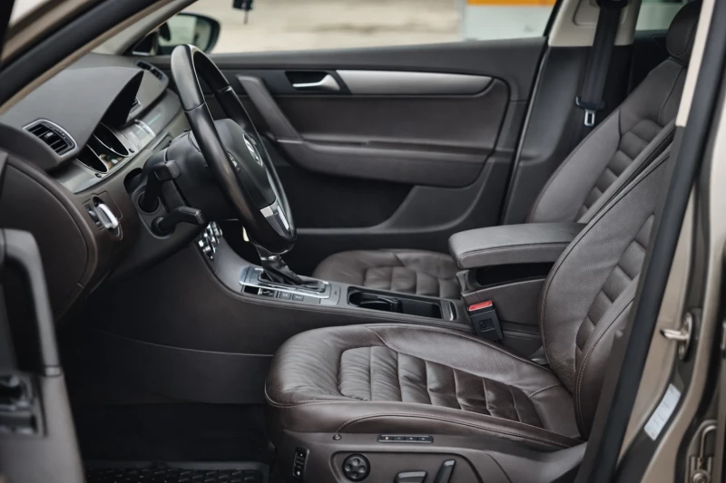 VW Passat 2.0 TDI/170hp/DSG/4motion/Dynaudio/Обдухване, снимка 9 - Автомобили и джипове - 53407649