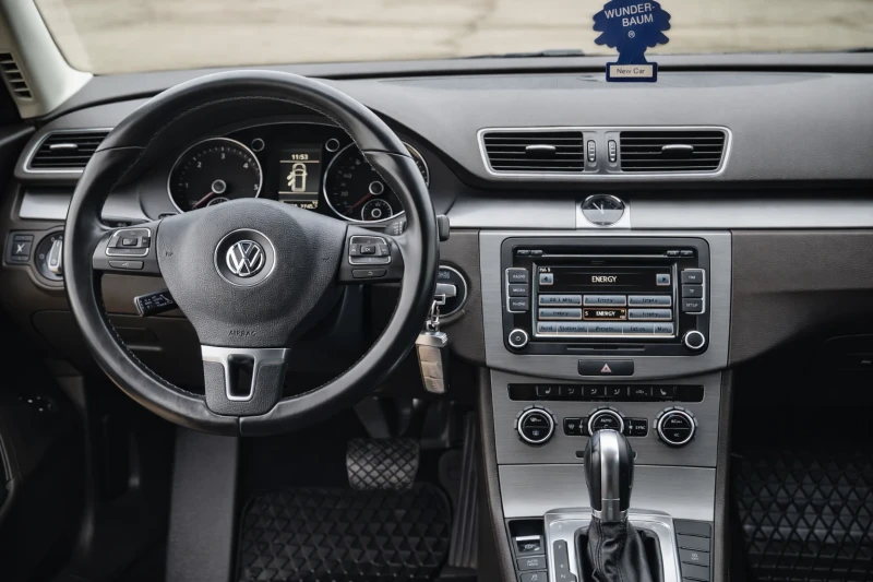 VW Passat 2.0 TDI/170hp/DSG/4motion/Dynaudio/Обдухване, снимка 10 - Автомобили и джипове - 53407649
