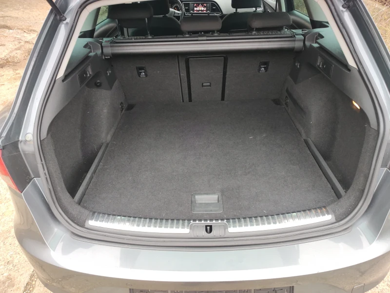 Seat Leon 1.6 TDI ST, снимка 10 - Автомобили и джипове - 53517796