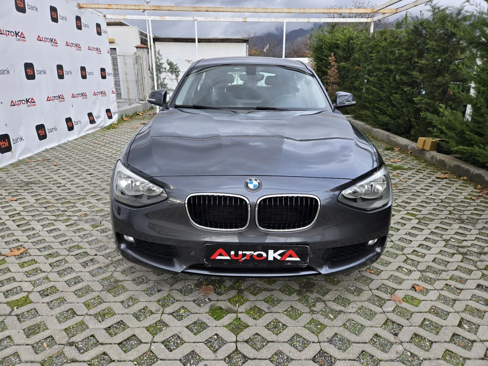 BMW 118 2.0D-143кс= АВТОМАТ= 133.000км= НАВИ= КАМЕРА, снимка 1