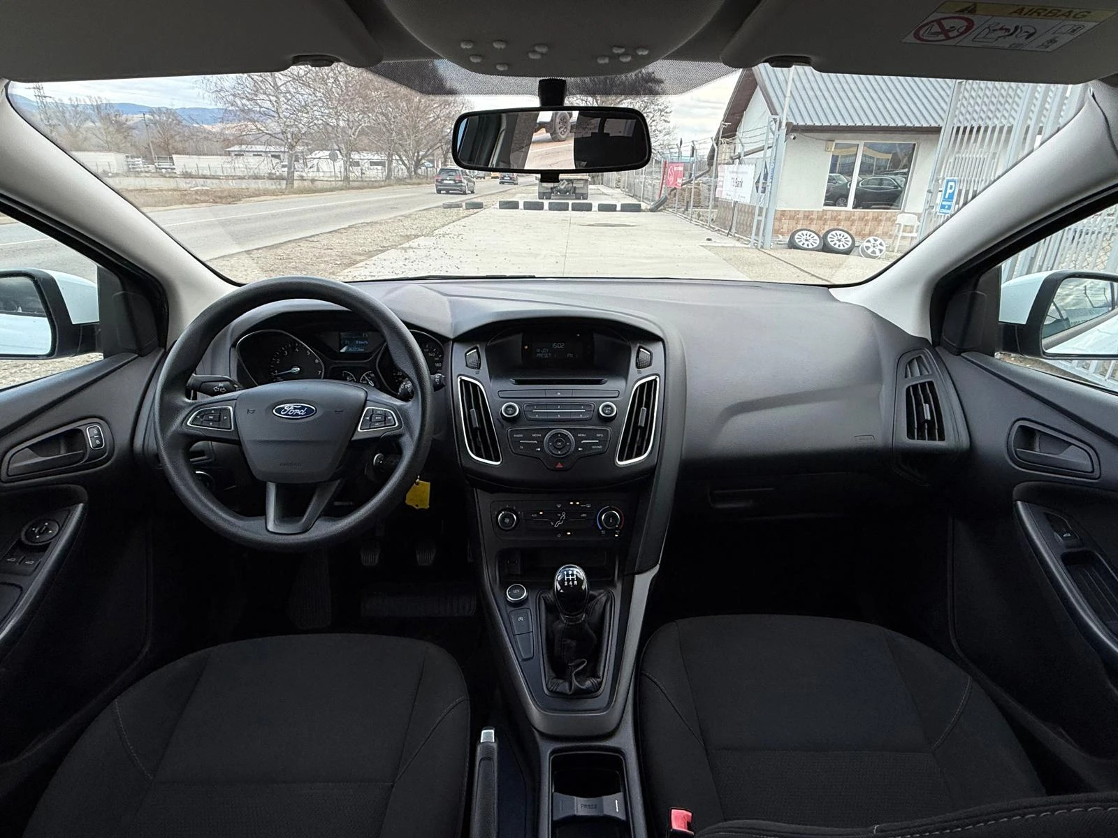 Ford Focus 1.0 i Ecoboost/Euro6/Климатик/Собствен лизинг | Mobile.bg — изображение 16