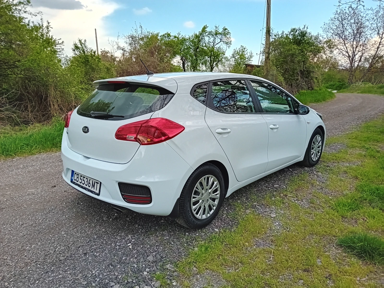 Kia Ceed 1.6 БЕНЗИН - изображение 6