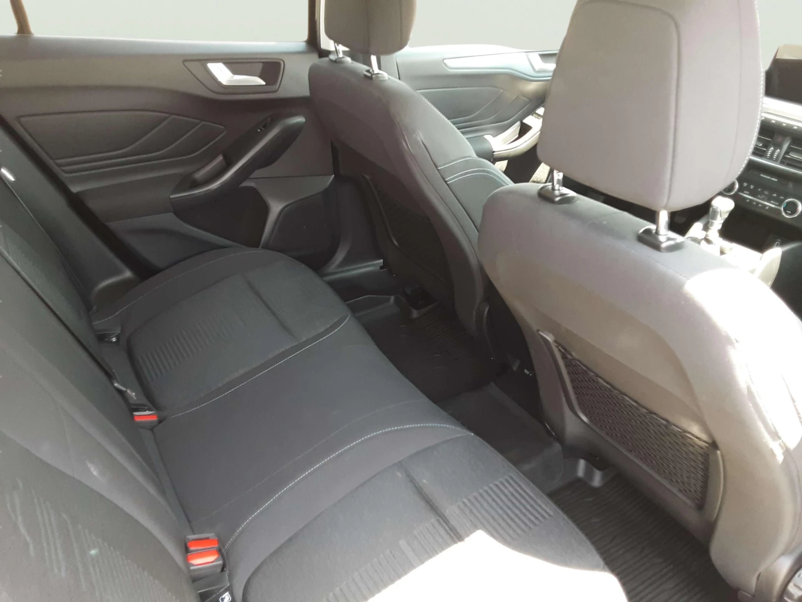 Ford Focus 1.0 EcoBoost - изображение 9