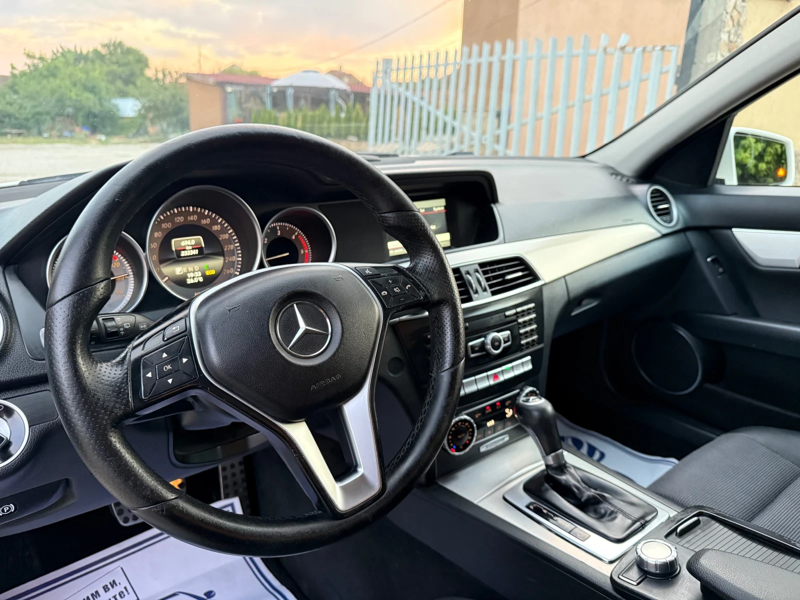 Mercedes-Benz C 220 * Avantgarde * Бяла перла * Facelift - изображение 9