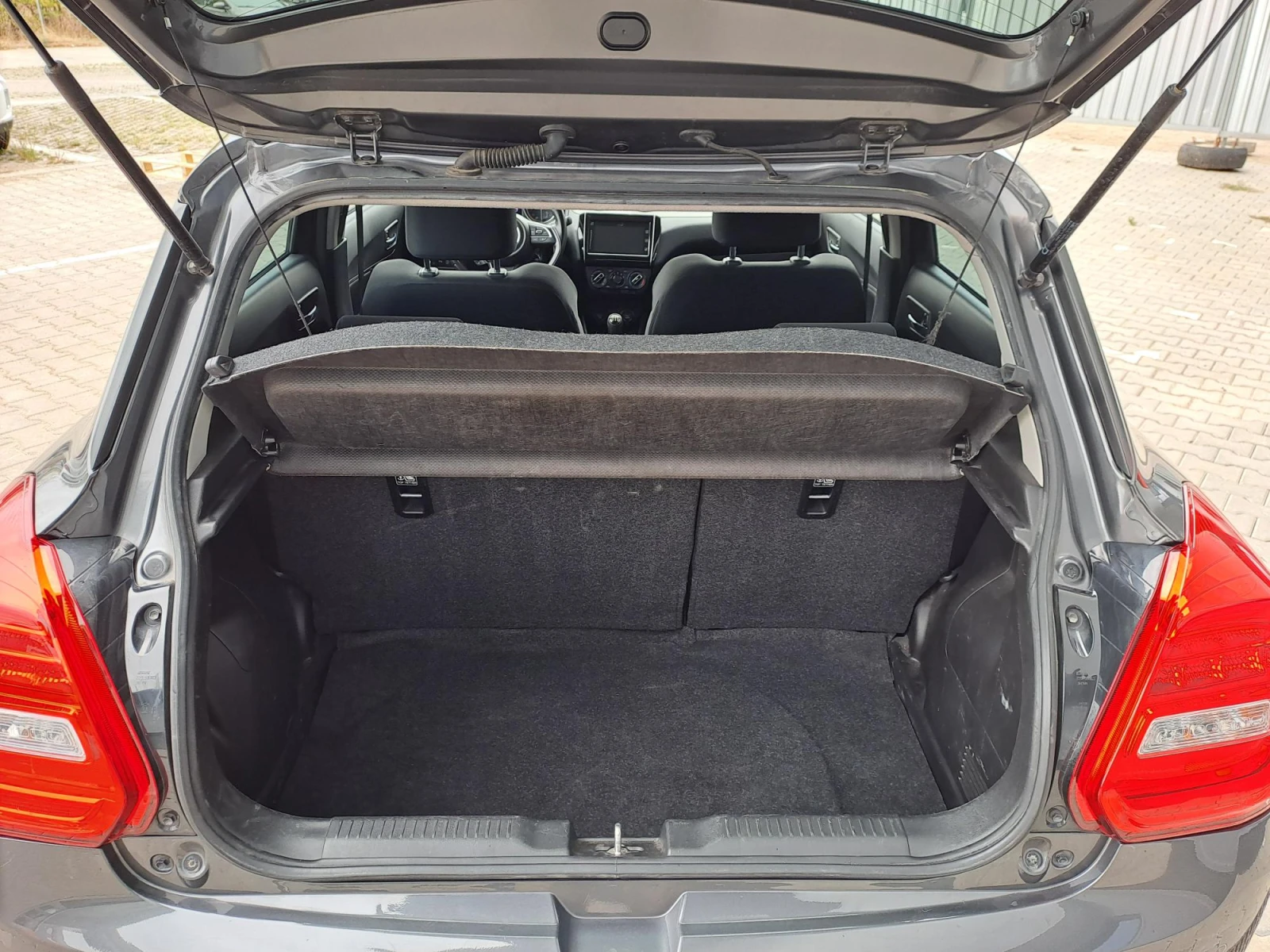 Suzuki Swift 1. 2 GL+ Special HYBRID - изображение 7