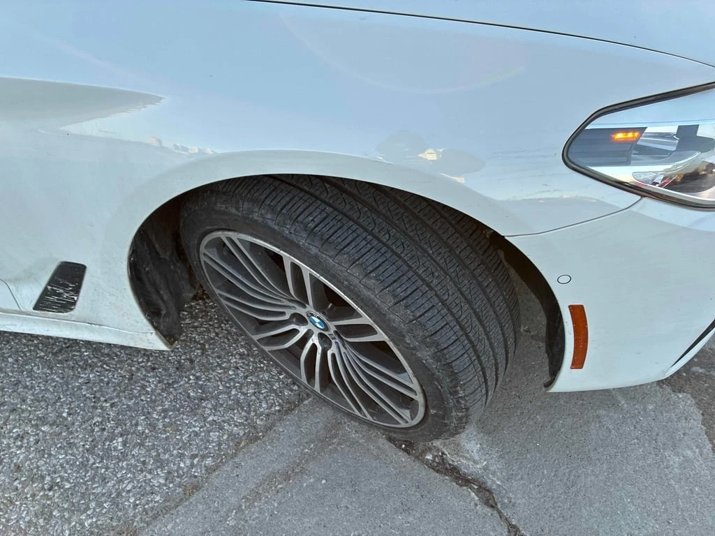 BMW 530 * 530i xDrive * CARFAX * БЕЗ ПЪРВОНАЧАЛНА ВНОСКА - изображение 7