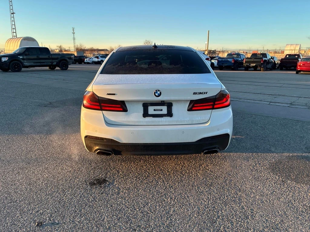 BMW 530 * 530i xDrive * CARFAX * БЕЗ ПЪРВОНАЧАЛНА ВНОСКА - изображение 4