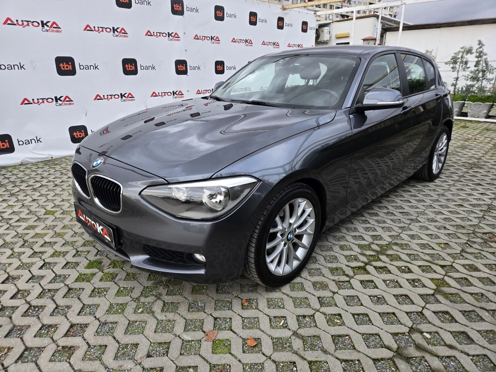 BMW 118 2.0D-143кс= АВТОМАТ= 133.000км= НАВИ= КАМЕРА - изображение 6