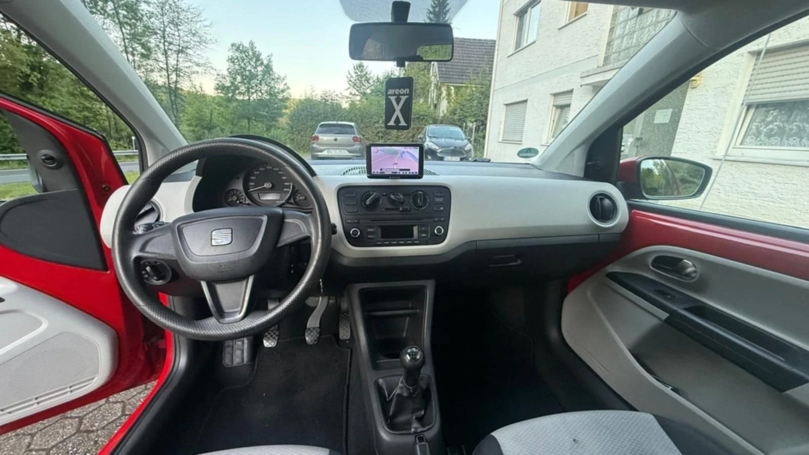 Seat Mii 1.0 benzin - изображение 6