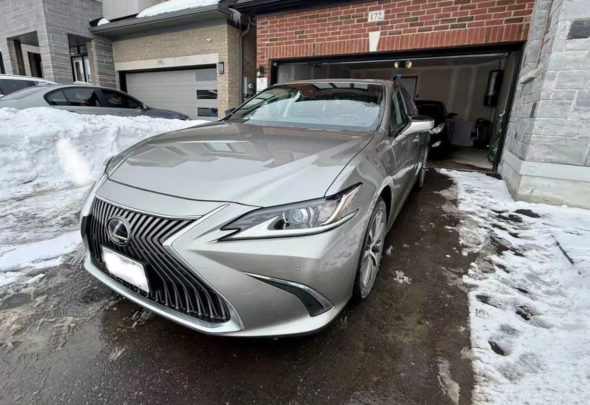 Lexus ES 350 БЕЗ ИНЦИДЕНТИ * * ОБДУХВАНЕ * * CARFAX * * ЛИЗИНГ  - изображение 2