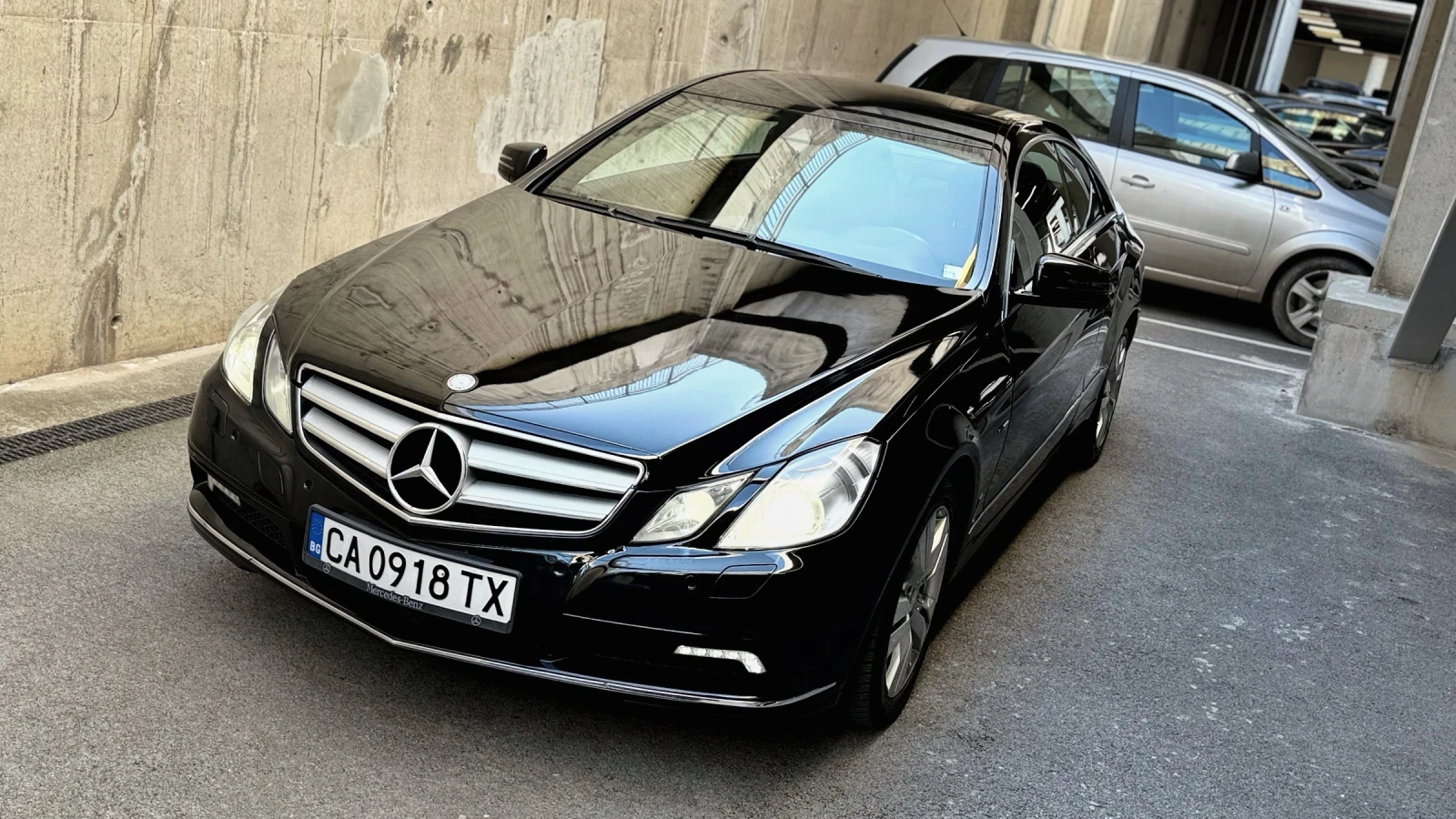 Mercedes-Benz E 350 Coupe, снимка 3 - Автомобили и джипове - 53757271