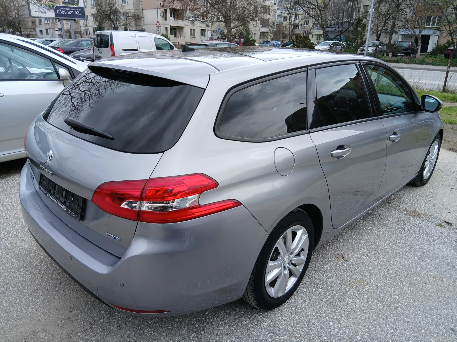 Peugeot 308 1.6HDI NAVI/KAMERA/PANORAMA EURO 6, снимка 4 - Автомобили и джипове - 53918000