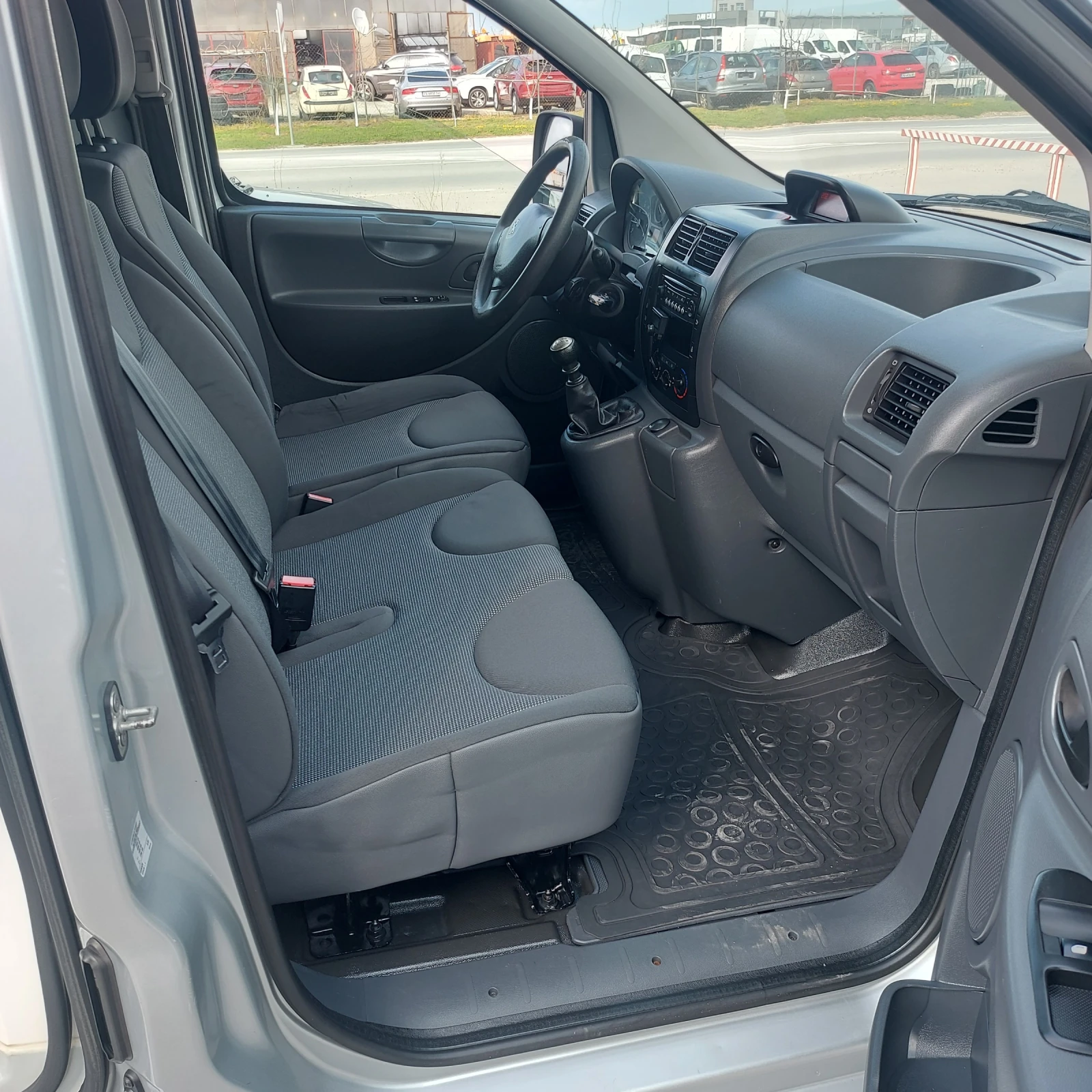 Peugeot Expert Ориг.КМ и БОЯ, снимка 8 - Автомобили и джипове - 54059490