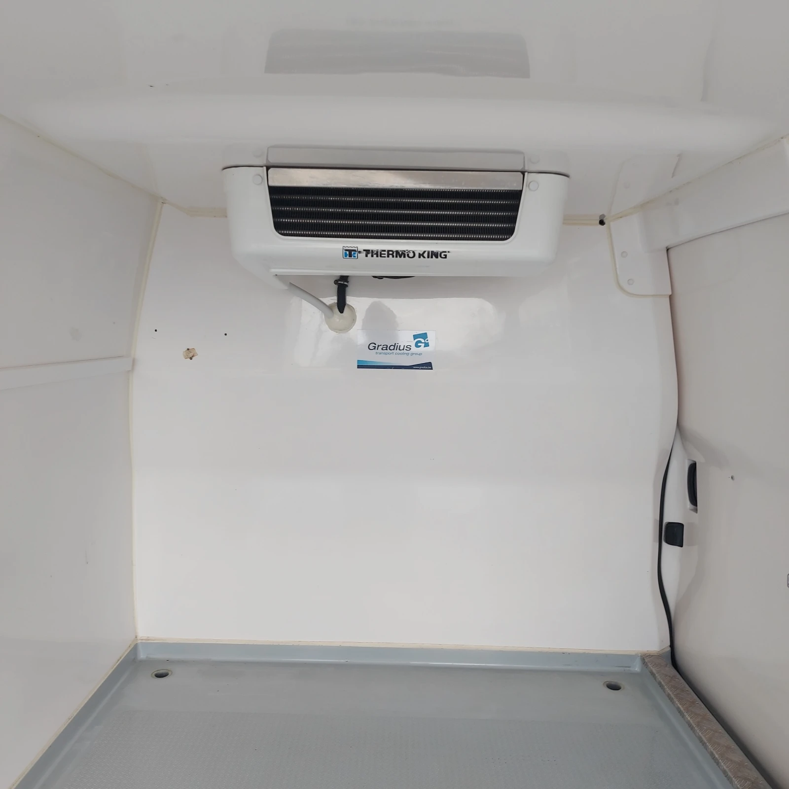 Peugeot Expert Ориг.КМ и БОЯ, снимка 6 - Автомобили и джипове - 54059490